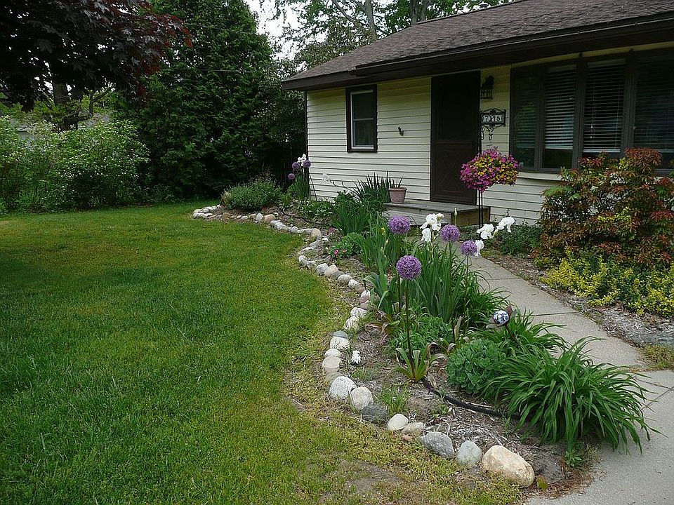 2nd image of 7115 S Brooks Rd