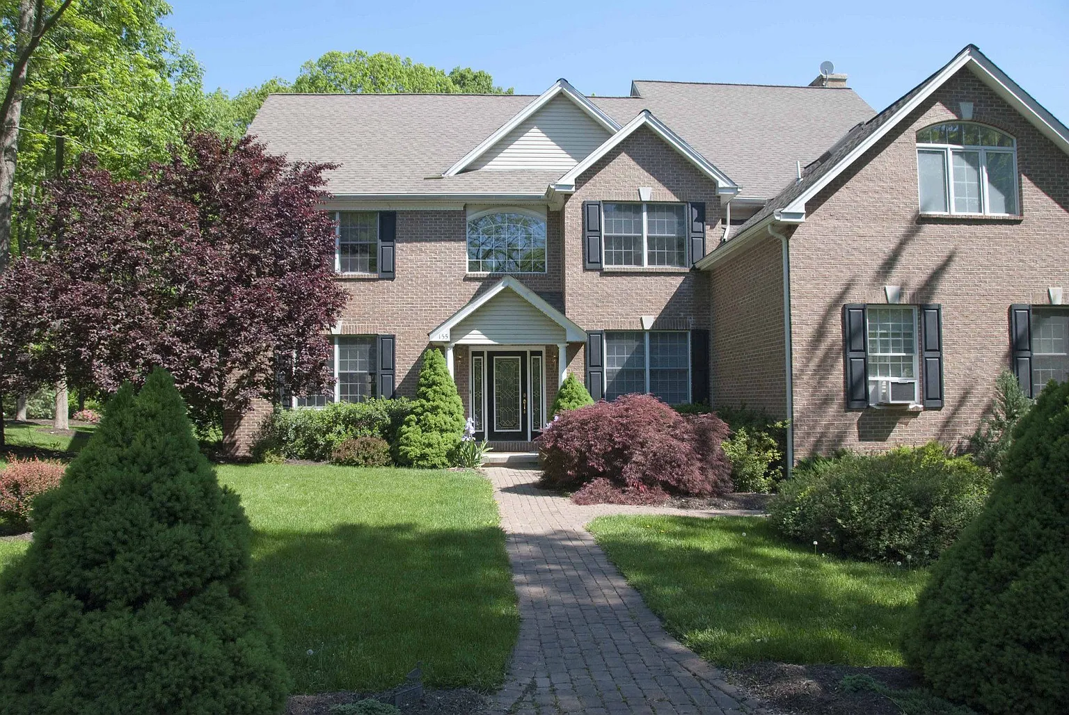 155 Glenwood Dr photo 1