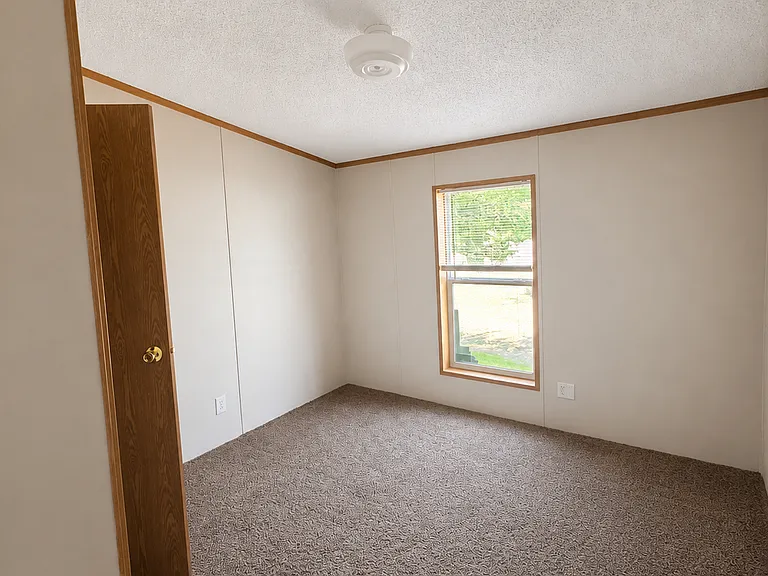 1 E Manor St #1B — Photo 8