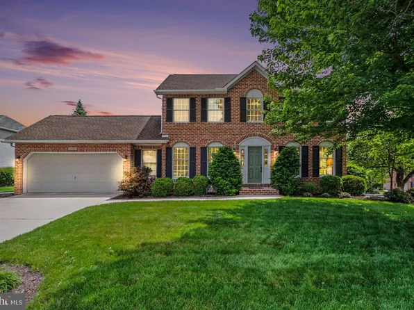 2205 Wynnwood Ct, Enola, PA 17025