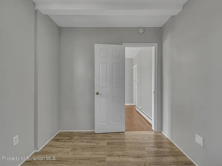 1502 Church Ave — Photo 9