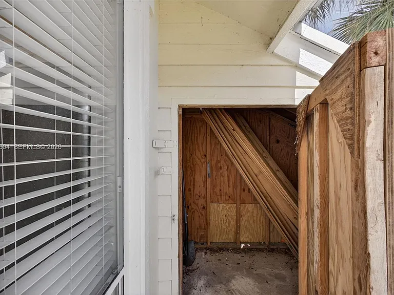 1954 Windsor Dr #1954 — Photo 11