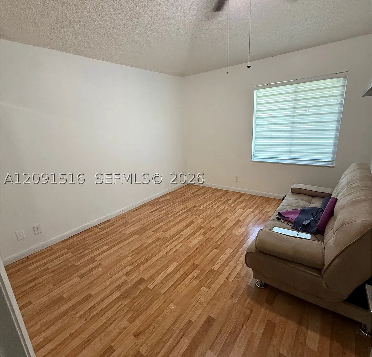 3 bed, 2.0 bath, 2106 sqft, $4,650 — Photo 3