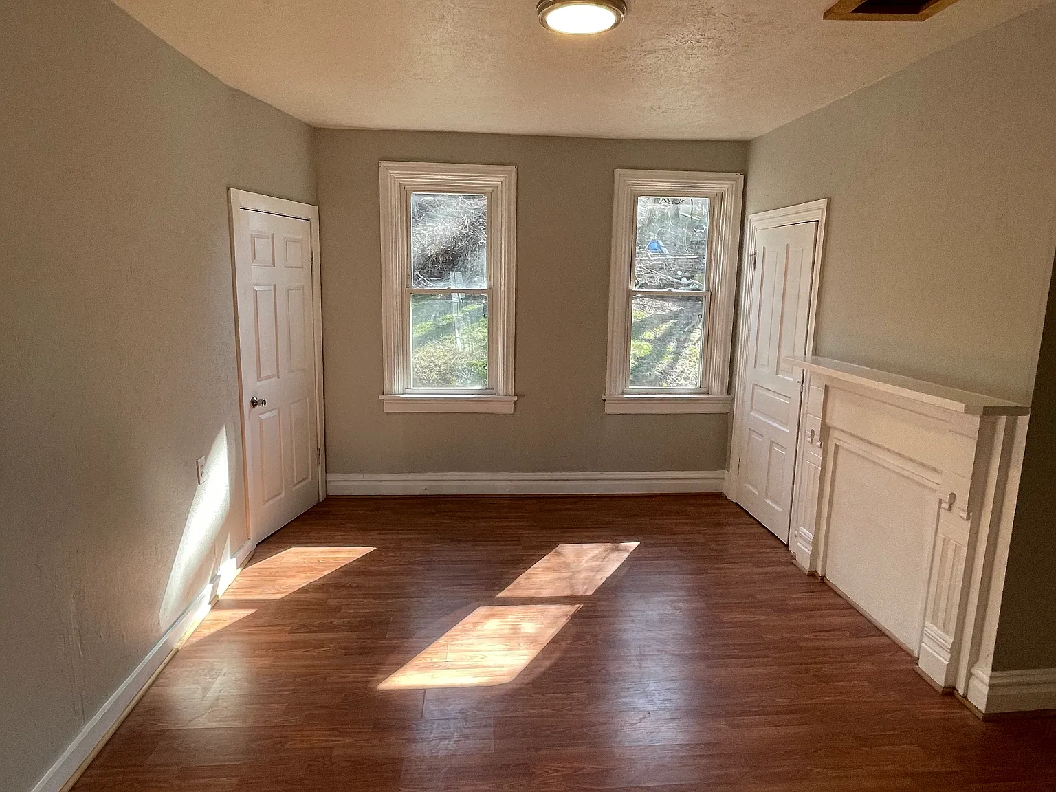 2622 Stella Street — Photo 4