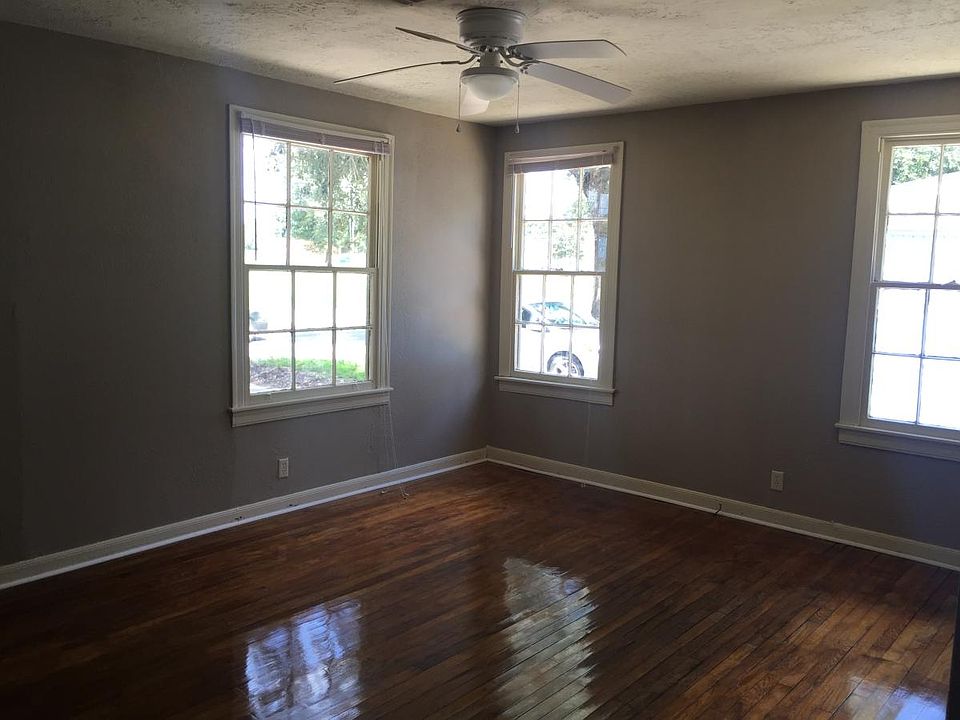 2nd image of 2216 12th St