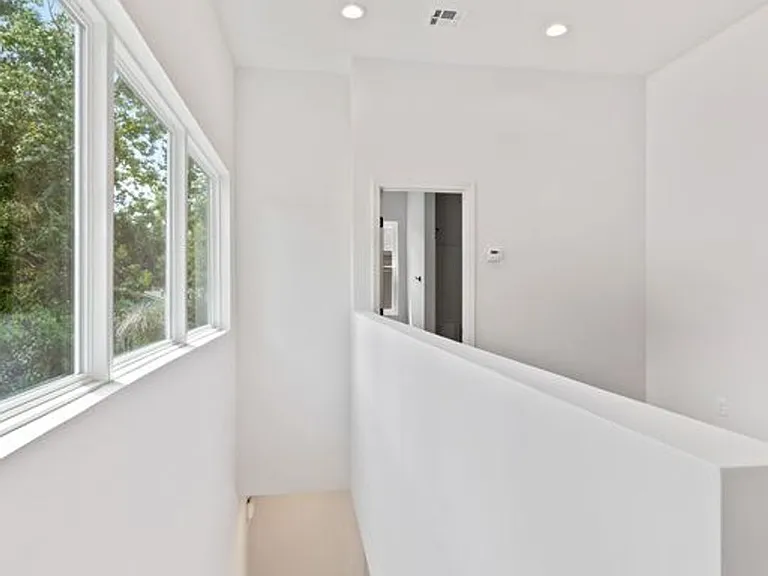 305 Ella St #3 — Photo 13