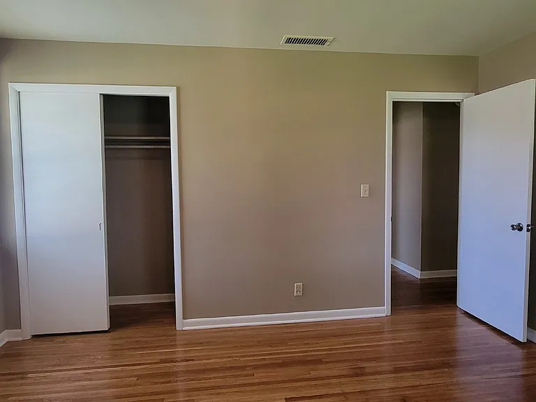 6408 Robinhood Ln NW — Photo 24
