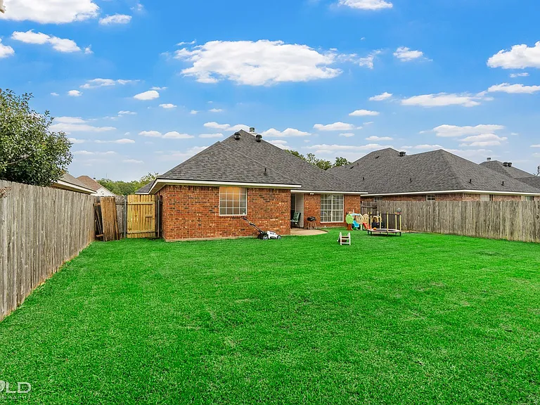 2531 Brookhaven Dr — Photo 12