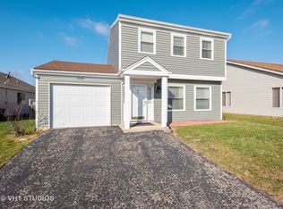 1329 Boa Trl, Carol Stream, IL 60188