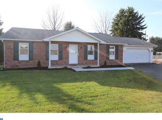 100 Ranck Rd, New Holland, PA 17557