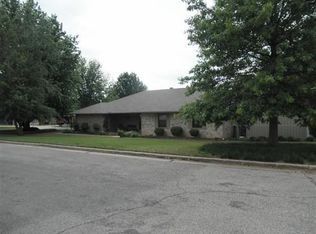 3600 Mistletoe Dr, Ponca City, OK 74604
