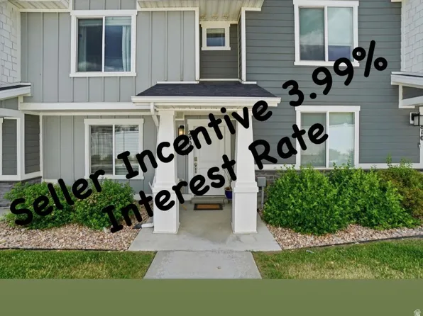 2806 N Fighting Falcon St, Layton, UT 84040