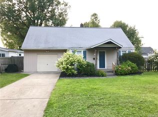 48 Hemlock Rd, Amherst, NY 14226