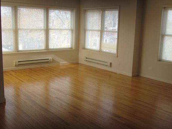 3rd image of 2037 E 70th St Unit 2