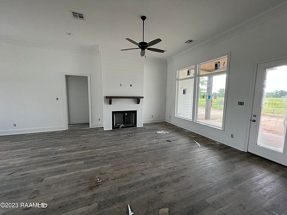 4th image of 113 Sun Vista Ln