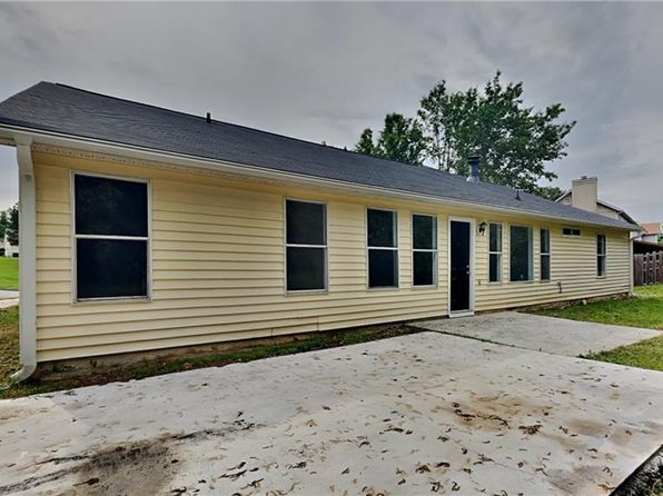 1229 Huntington Place Cir, Lithonia, GA 30058