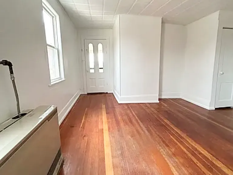 93 W Pearl St #A-7 — Photo 6