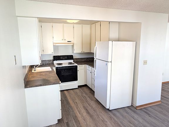 3rd image of 2044 NW 59th St #4