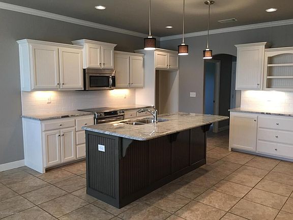 3rd image of 7409 Vail Dr