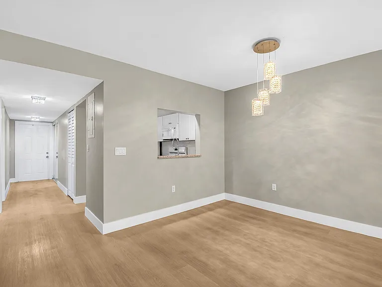 2018 SW 29th Ct #642 — Photo 14