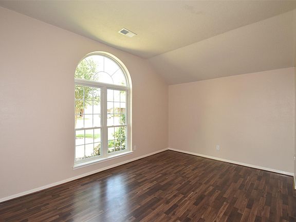 4th image of 22523 Guston Hall Ln