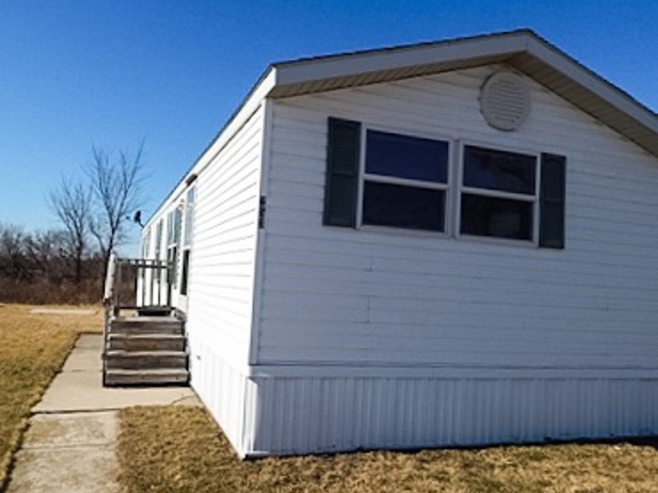 1st image of 253 Vevay Dr E