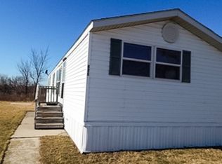 253 Vevay Dr E, Mason, MI 48854