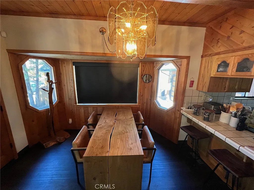 2 bed, 1400 sqft, $2,900 — Photo 2