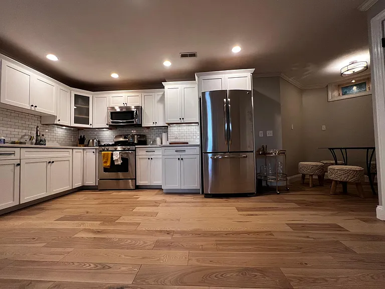 10 Symmes St #1 — Photo 8