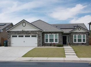 13410 Sunlight Star St, Bakersfield, CA 93314