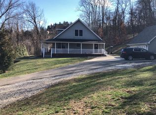 67665 Alexander Rd, Bridgeport, OH 43912