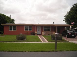 437 Fontana Dr, Palm Springs, FL 33461