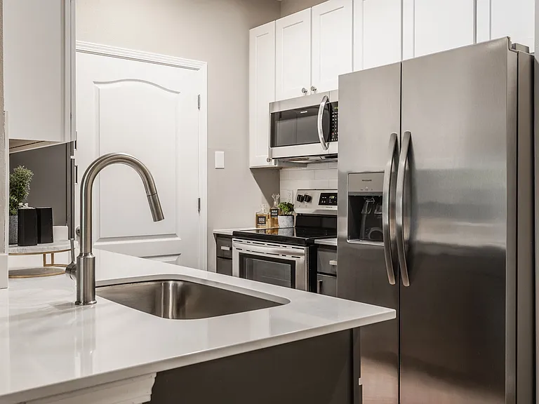 1411 Fairfax Manor Dr — Photo 27
