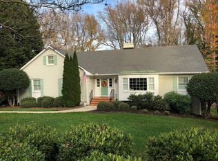 1202 Colonial Ave, Greensboro, NC 27408