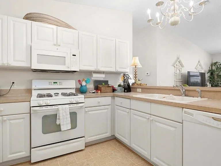 1037 Ridgeville Rd — Photo 19