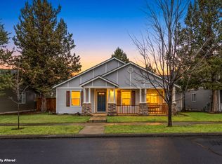 20657 Couples Ln, Bend, OR 97702