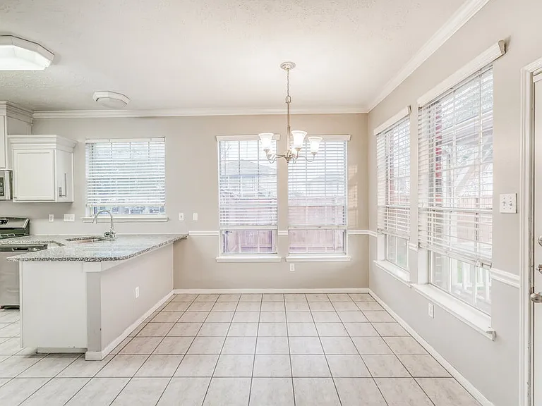 15303 Goodman St — Photo 7