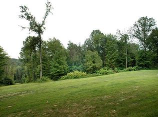 2202 Boxcartown Rd, Jeannette, PA 15644