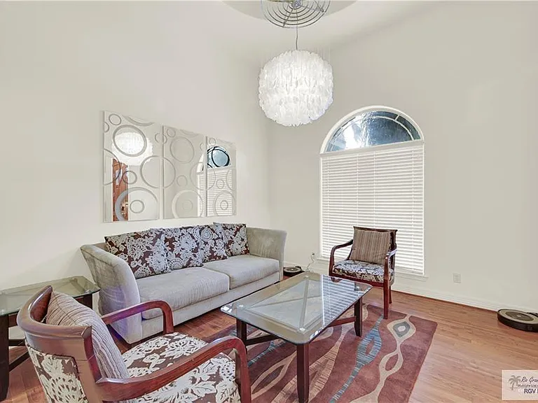 3601 N Toledo St — Photo 2