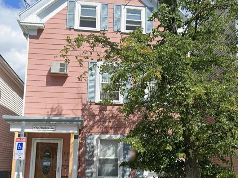 110 Marion St #1 — Photo 9