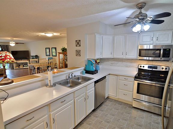4th image of 2270 Edenderry Dr Unit 103