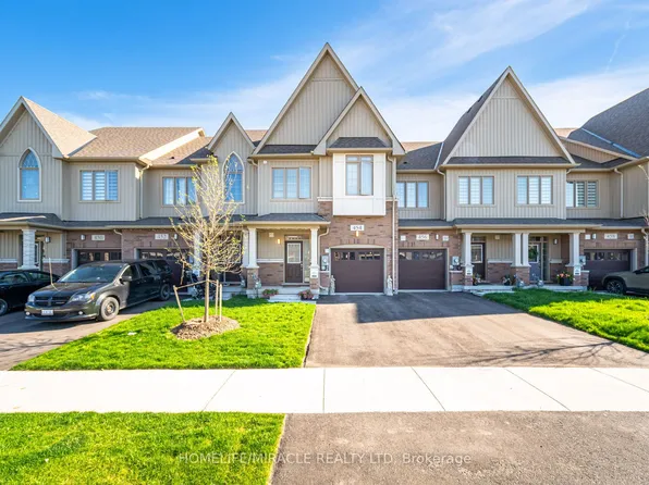 454 Adelaide St, Wellington North, ON N0G 1A0