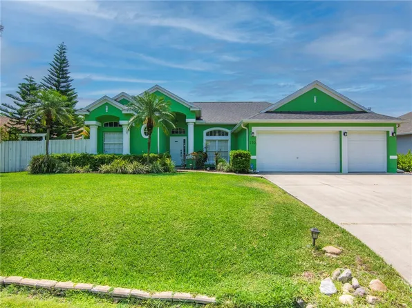 130 Day Dr, Sebastian, FL 32958