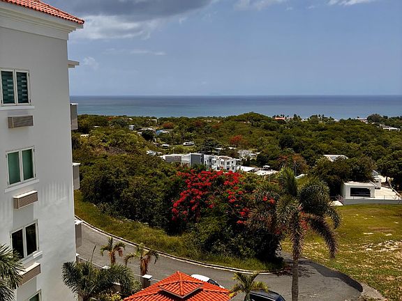 2nd image of 504 Condominio Laderas Del Mar #Penthouse 504