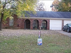 2nd image of 313 Riley St