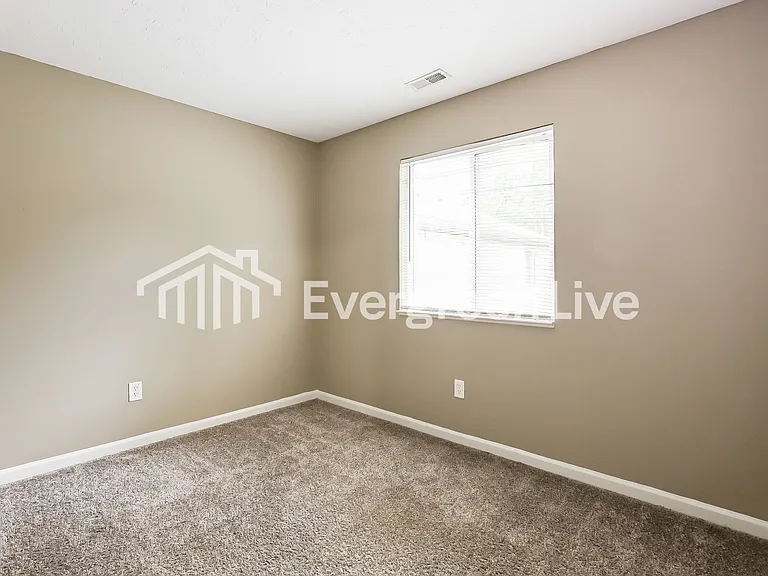 4948 Clarkson Dr — Photo 11