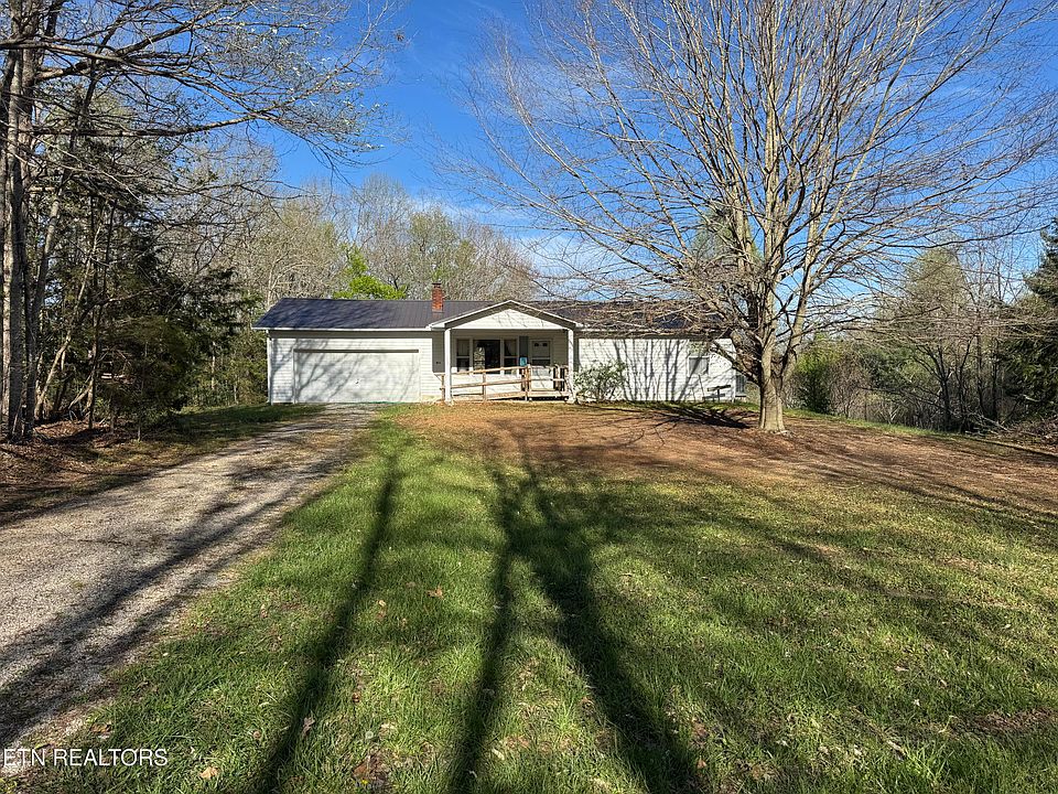 1st image of 211 Black Oak Rd