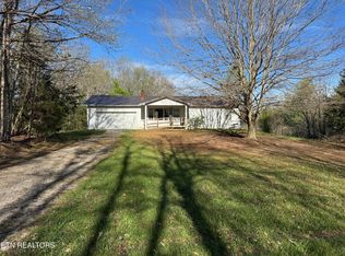 211 Black Oak Rd, Oneida, TN 37841
