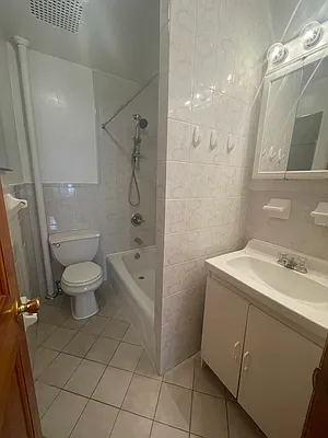 Rented by Oxford Property Group | media 13