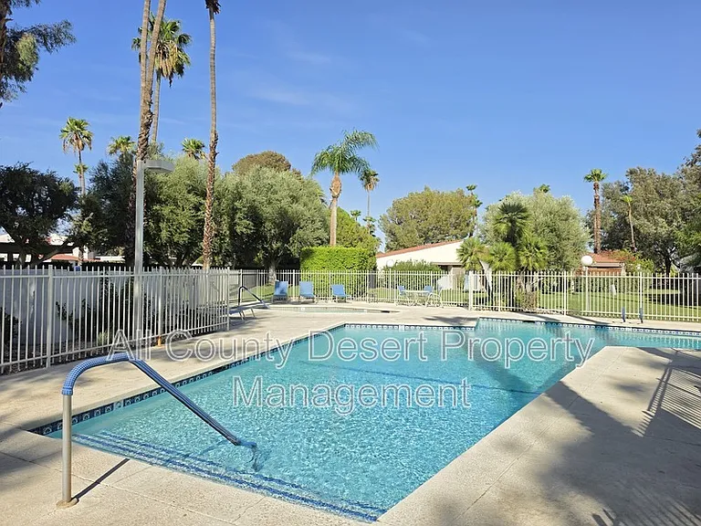 2504 N Whitewater Club Dr #C — Photo 20